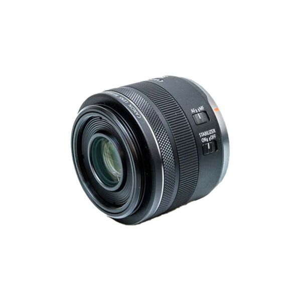 Canon RF 35mm f/1.8 IS Macro STM