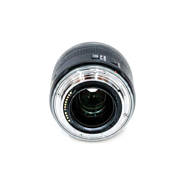 Canon RF 35mm f/1.8 IS Macro STM