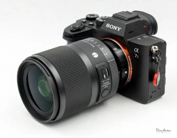 Sigma 35mm f/1.4 DG DN Art Lens for Sony E