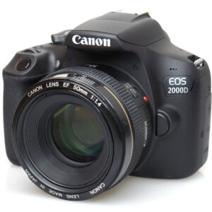 Canon EOS 2000D With 18-55mm Lens